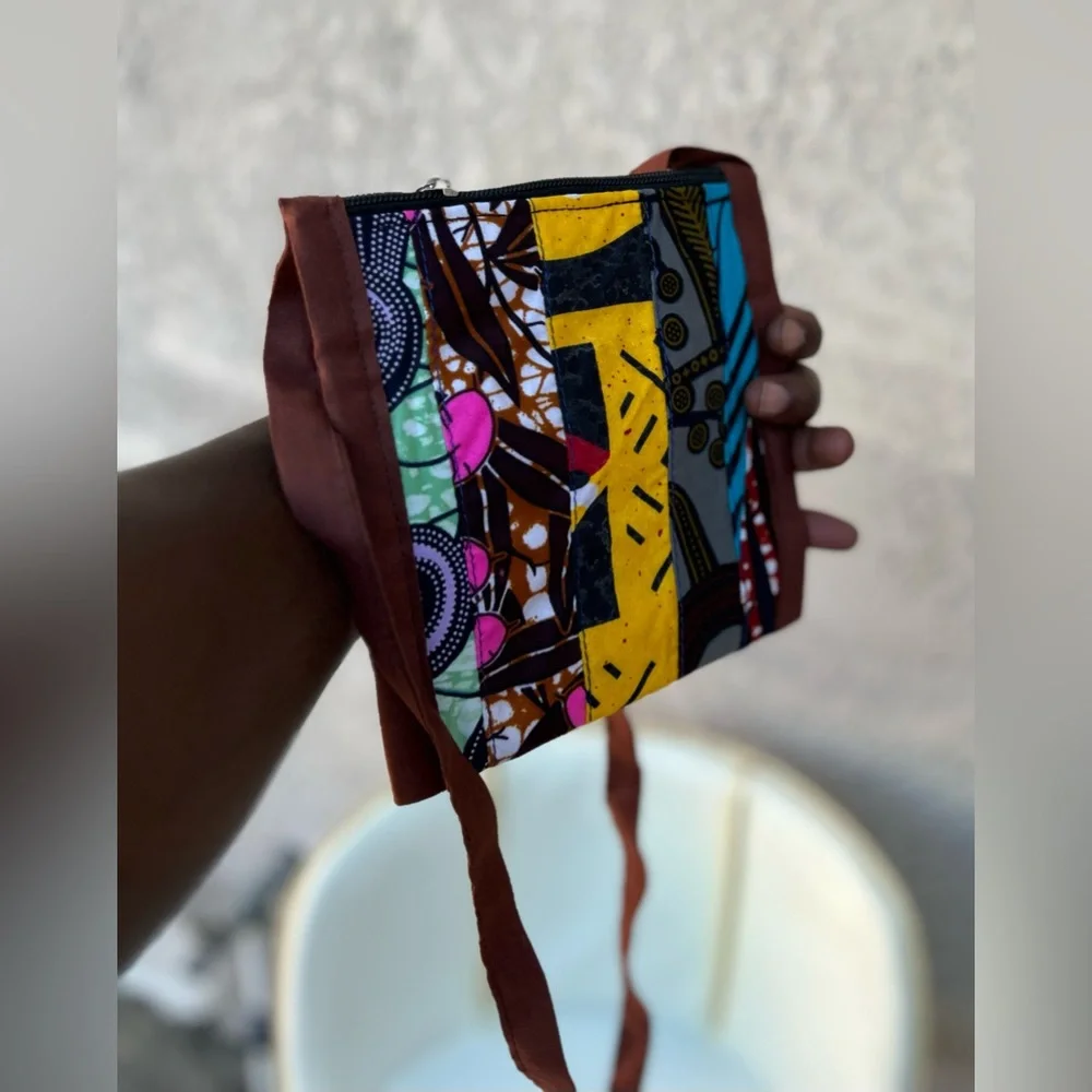 NW 💯 Cotton Patch Vlisco Fabric Crossbody Purse Sz 6”x6”
